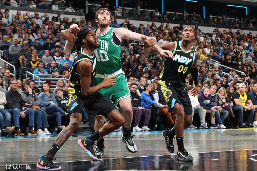 他年轻球员 他年轻球员