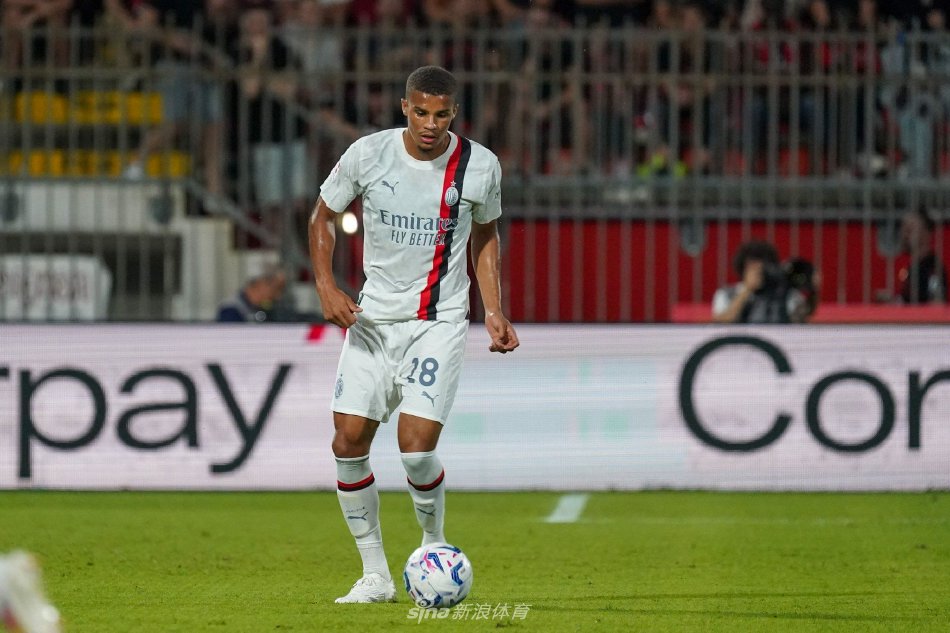 麦基已经拥 麦基已经拥