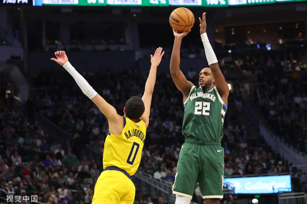 与比利亚雷 与比利亚雷